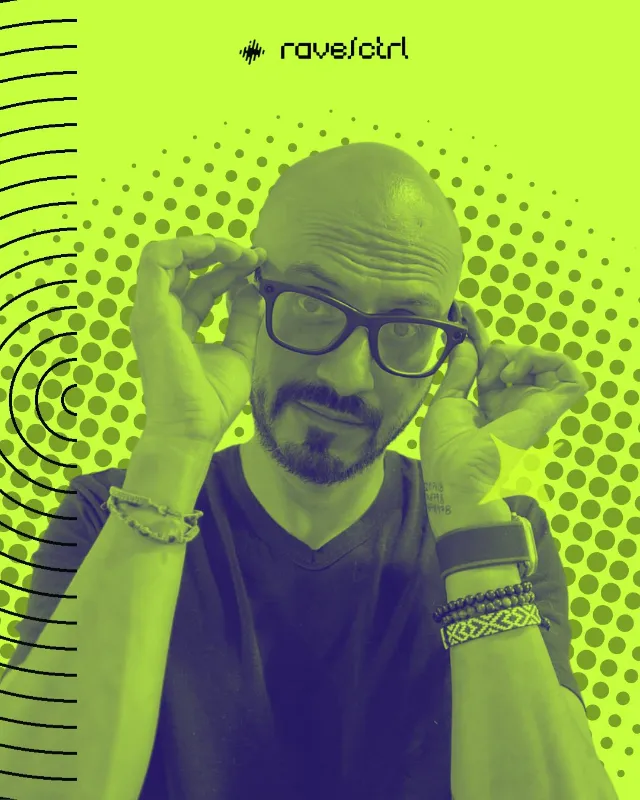 Retrato de Frank, locutor de RAVE//CTRL